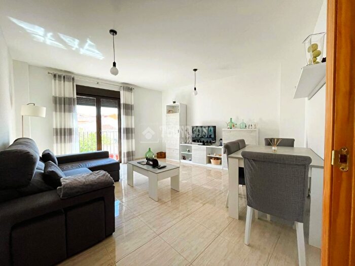 Casas en venta y pisos alquiler - 2