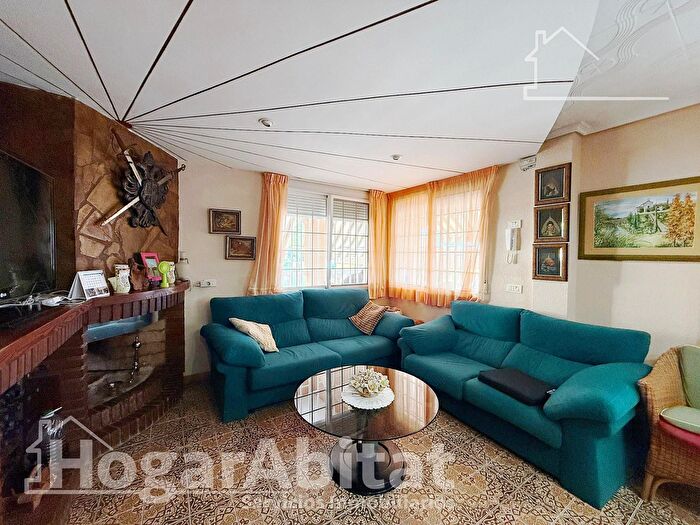 Casas en venta y pisos alquiler - 3