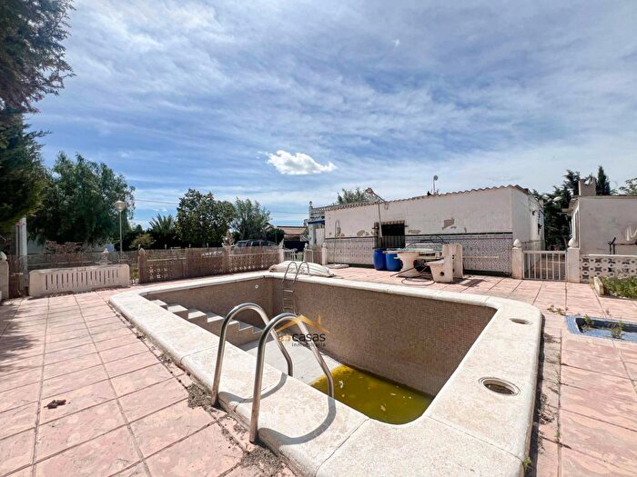 Casas en venta y pisos alquiler - 1