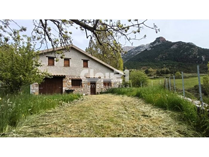 Casa en venta en Gósol, Lleida de 3 habitaciones