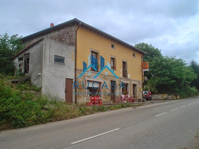 Casa en venta en Villafufre, Cantabria de 5 habitaciones