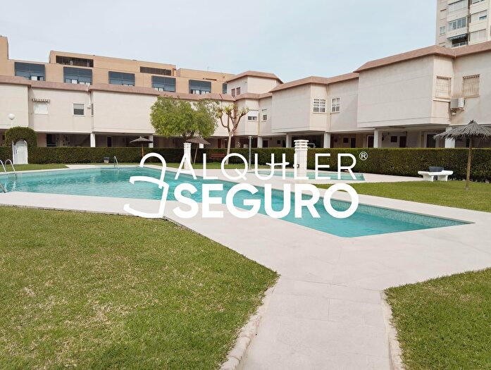 Casas en venta y pisos alquiler - 1