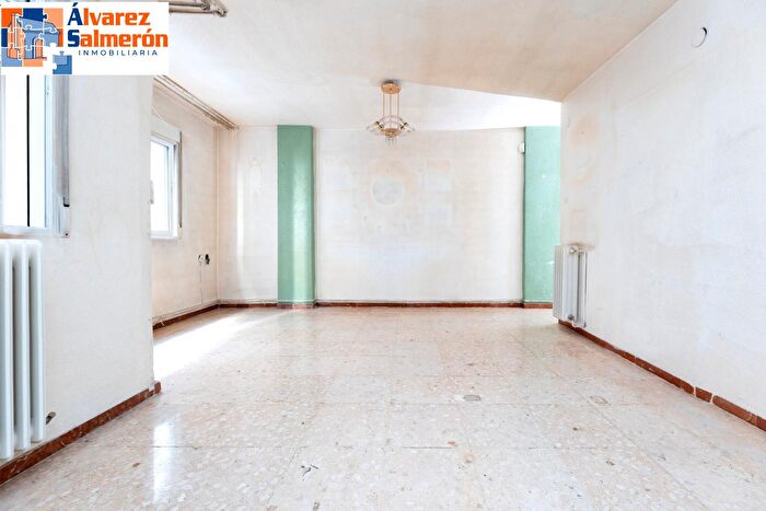 Casas en venta y pisos alquiler - 2