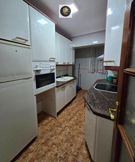 Casas en venta y pisos alquiler - 3