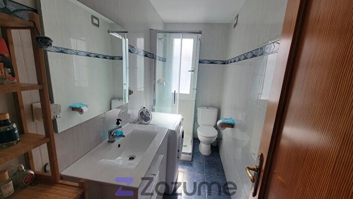 Casas en venta y pisos alquiler - 3