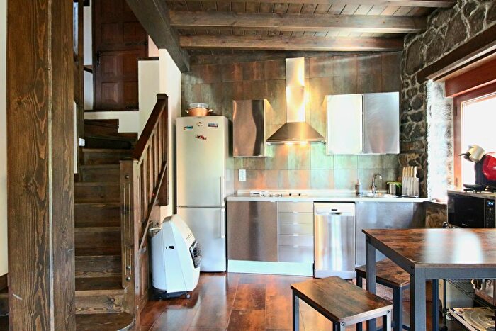 Casas en venta y pisos alquiler - 3