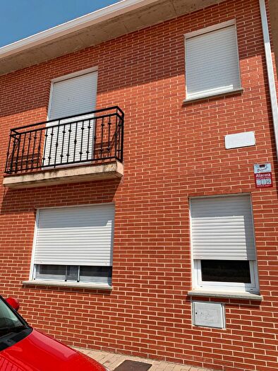 Casa en venta en Mucientes, Valladolid de 2 habitaciones
