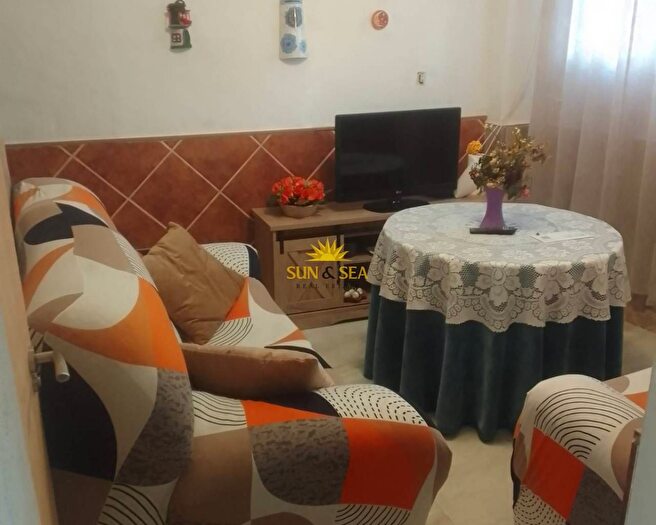 Casas en venta y pisos alquiler - 1