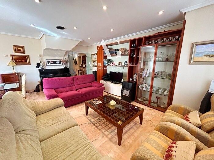 Casas en venta y pisos alquiler - 3