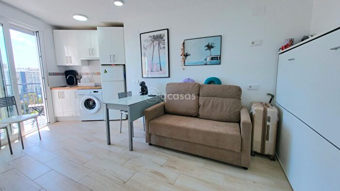 Casas en venta y pisos alquiler - 3