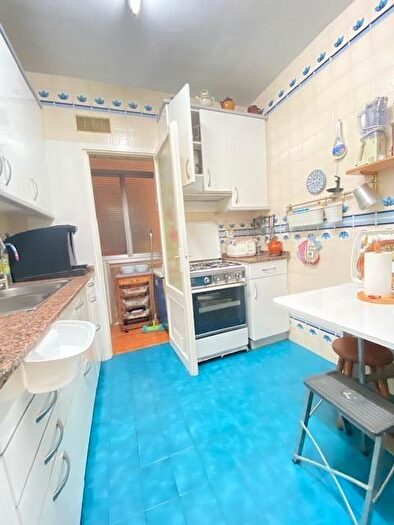 Casas en venta y pisos alquiler - 2