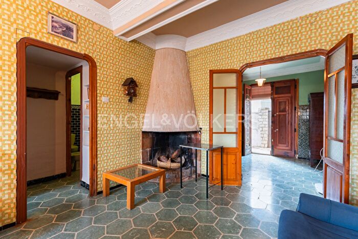 Casas en venta y pisos alquiler - 3