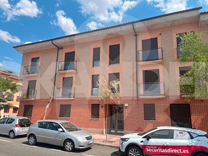 Casas en venta y pisos alquiler - 1