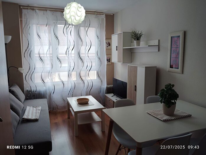 Casas en venta y pisos alquiler - 1