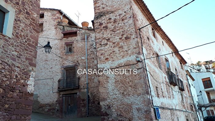 Casas en venta y pisos alquiler - 3