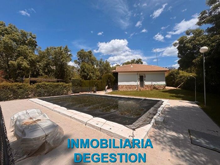 Casa en venta en La Iruela, Jaén de 5 habitaciones