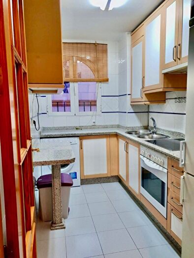 Casas en venta y pisos alquiler - 3