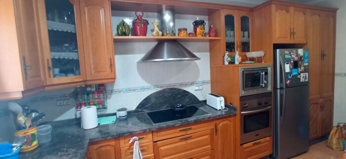 Casas en venta y pisos alquiler - 2