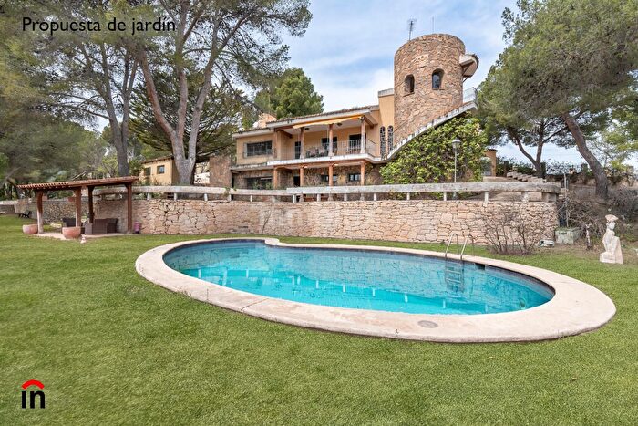 Casa en venta en Tibi, Alicante de 6 habitaciones