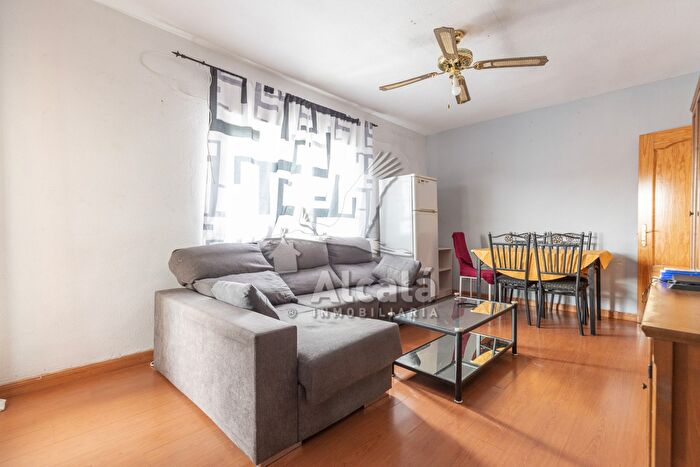 Casas en venta y pisos alquiler - 2