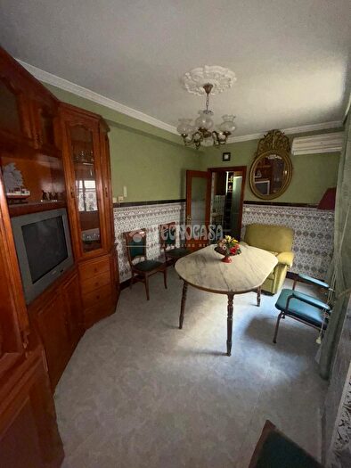 Casas en venta y pisos alquiler - 3