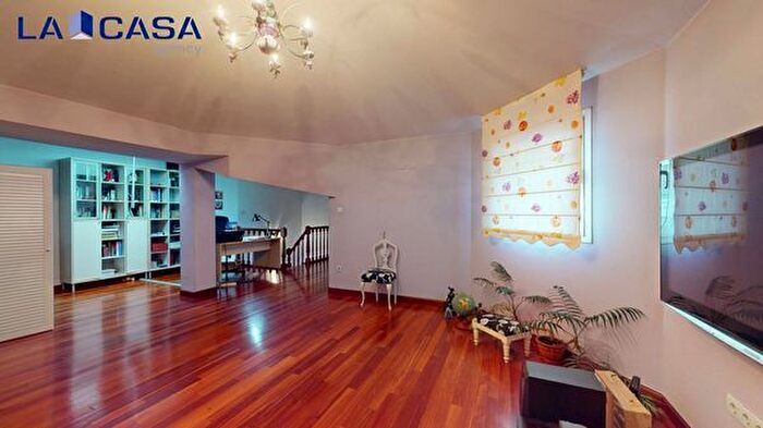 Casas en venta y pisos alquiler - 3