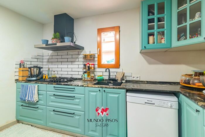 Casas en venta y pisos alquiler - 3