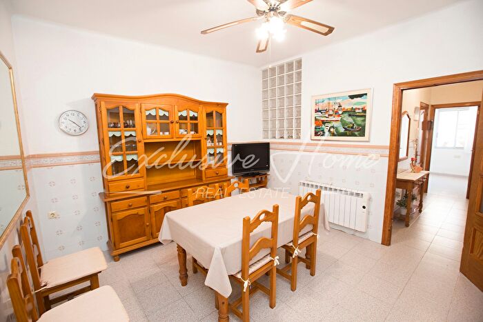 Casas en venta y pisos alquiler - 3