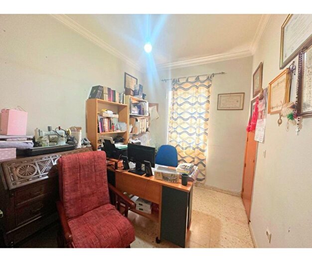 Casas en venta y pisos alquiler - 3