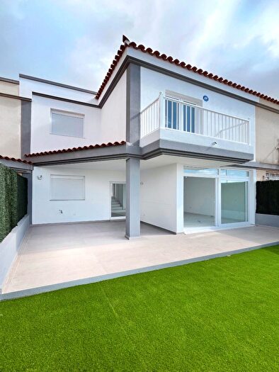 Casas en venta y pisos alquiler - 1