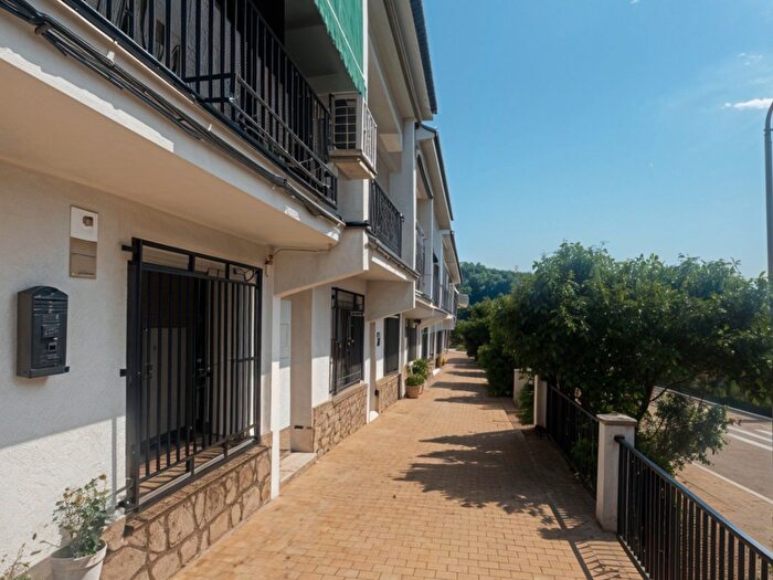 Casa en venta en Lanzahíta, Ávila de 3 habitaciones