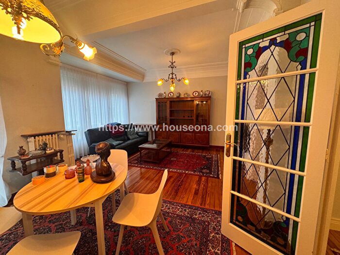 Casas en venta y pisos alquiler - 2