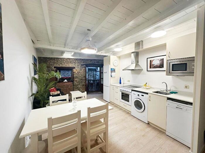 Casas en venta y pisos alquiler - 1