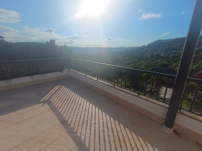 Piso en alquiler en O Pereiro de Aguiar, Ourense de 3 habitaciones