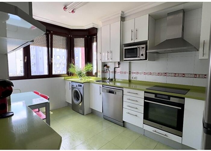 Casas en venta y pisos alquiler - 1