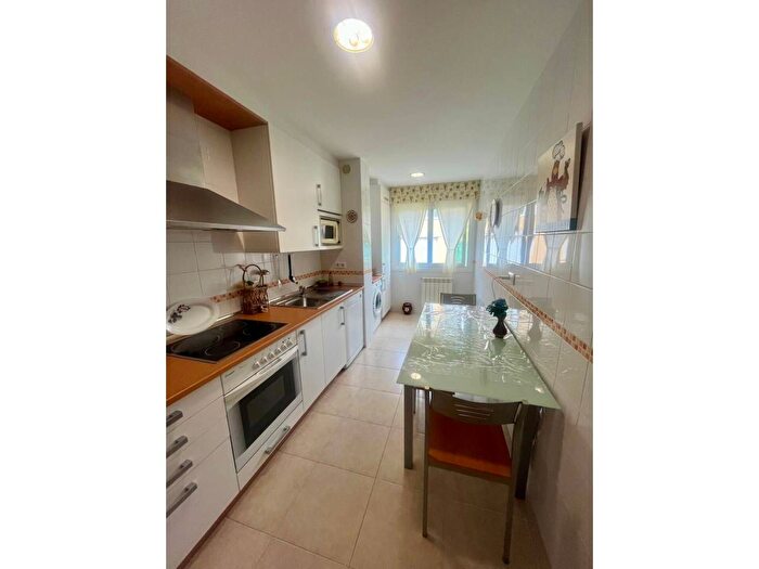 Casas en venta y pisos alquiler - 2