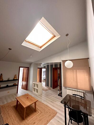 Casas en venta y pisos alquiler - 2