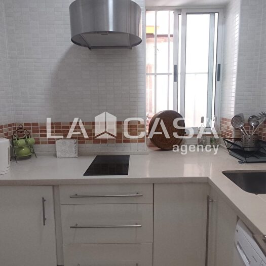 Casas en venta y pisos alquiler - 1