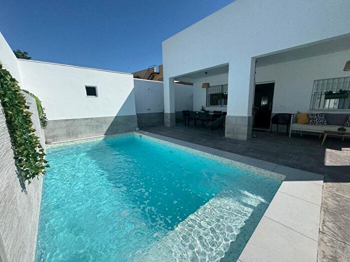 Casas en venta y pisos alquiler - 1