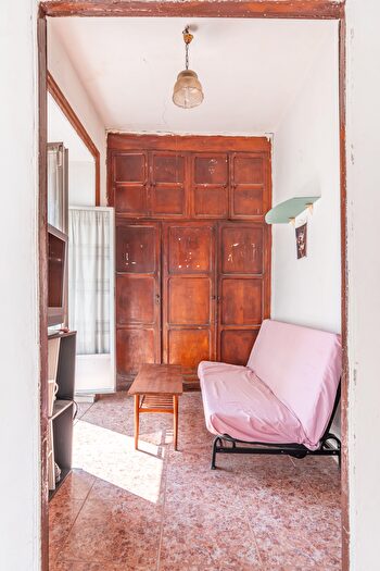 Casas en venta y pisos alquiler - 1