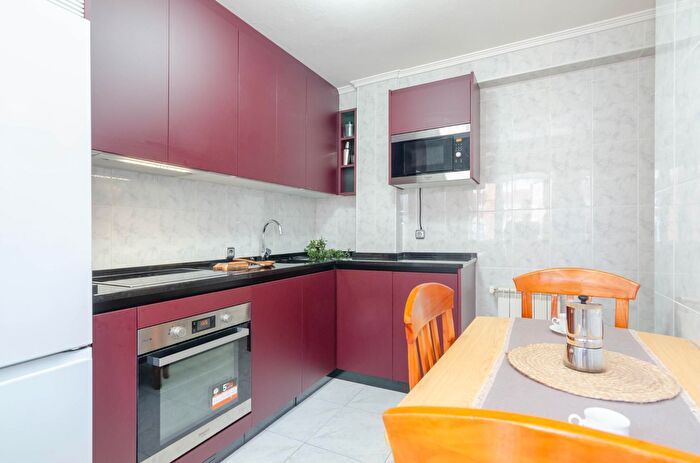 Casas en venta y pisos alquiler - 2
