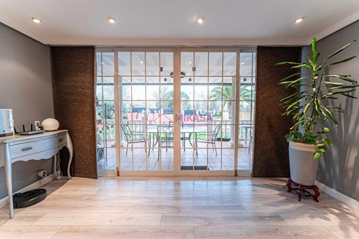 Casas en venta y pisos alquiler - 2