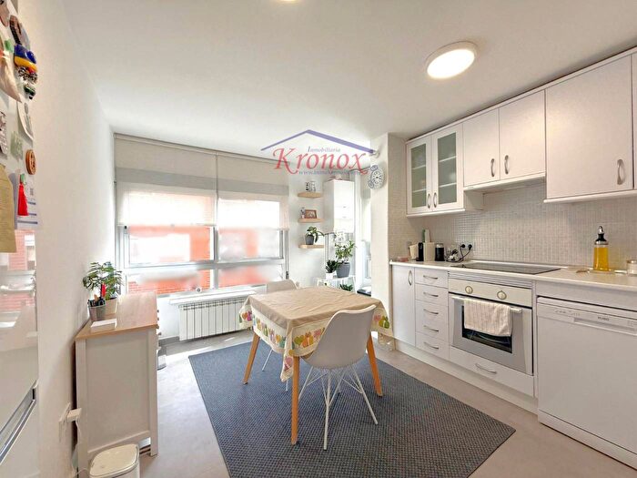 Casas en venta y pisos alquiler - 3