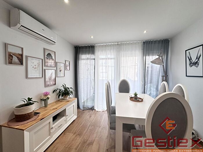 Casas en venta y pisos alquiler - 3