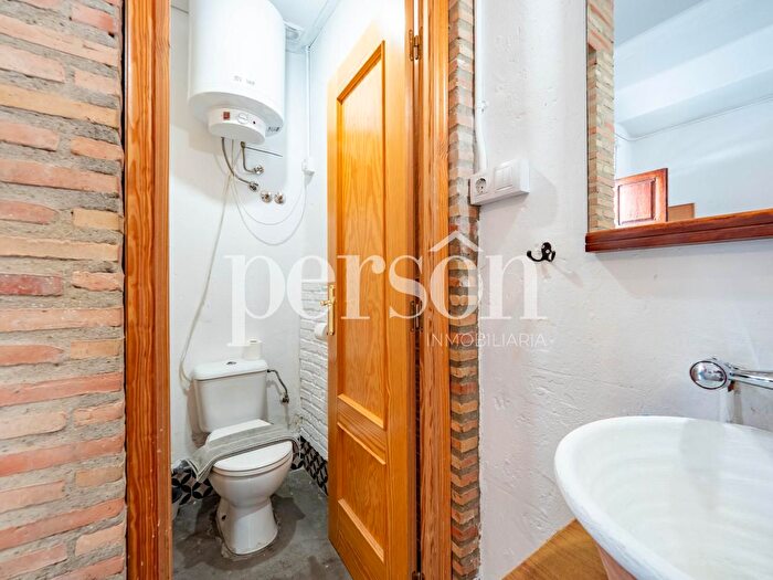 Casas en venta y pisos alquiler - 3
