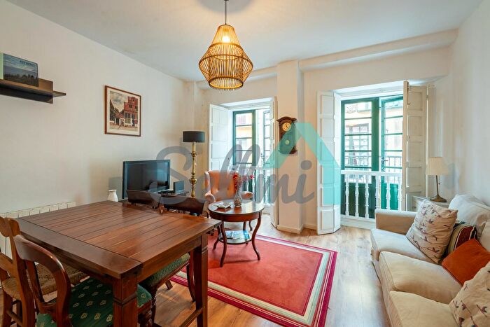 Casas en venta y pisos alquiler - 1