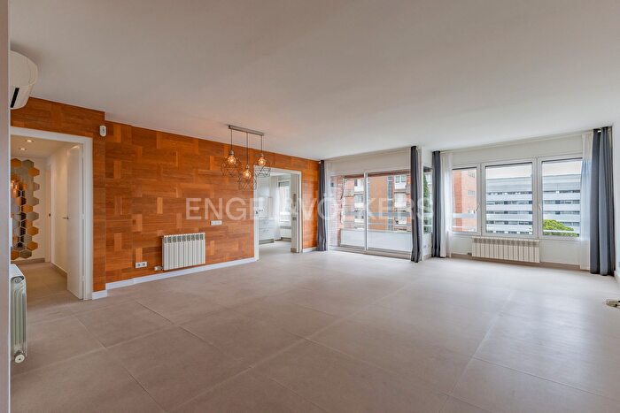 Casas en venta y pisos alquiler - 1