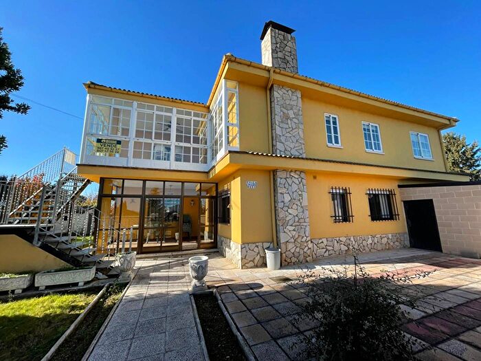 Casas en venta y pisos alquiler - 1