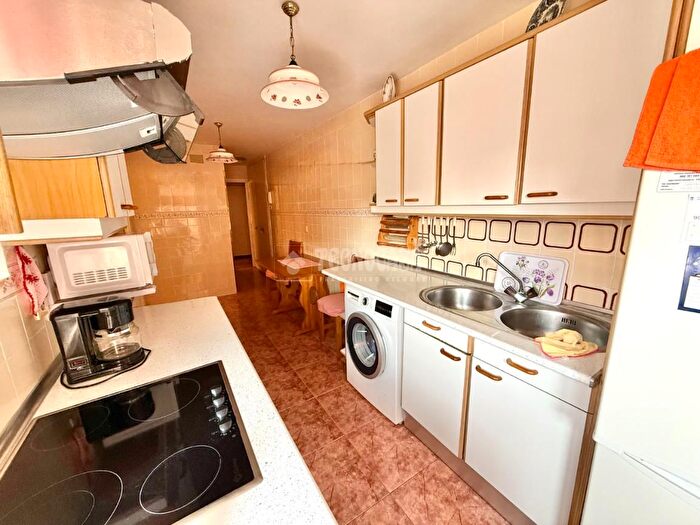 Casas en venta y pisos alquiler - 2