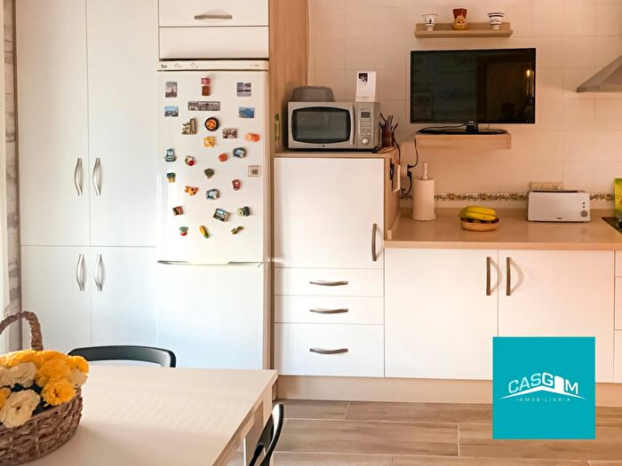 Casas en venta y pisos alquiler - 3